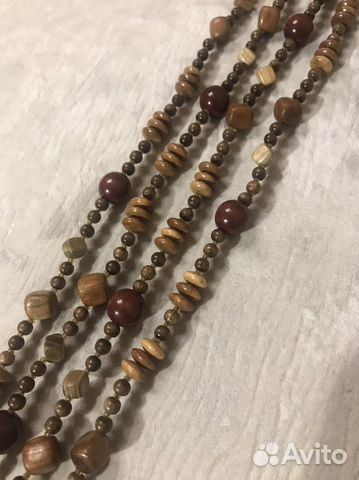 Бусы из можжевельника, лапти керамические