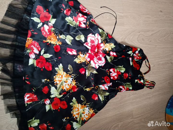 Платье женское 46-48, коктейльное