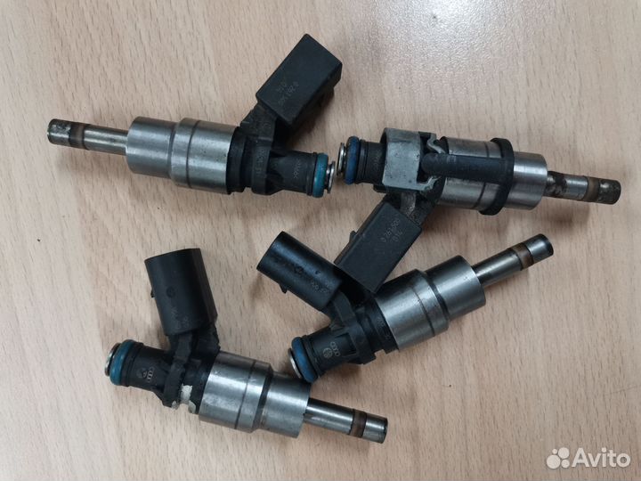 Топливные форсунки Volkswagen Passat c357 1.8 AT