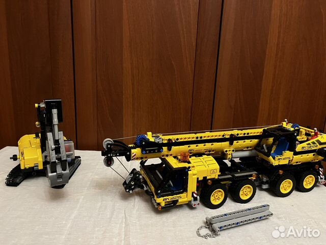 Lego Technic кран 42108,экскаватор 42121