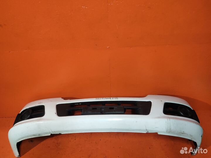 Бампер передний nissan caravan *E25