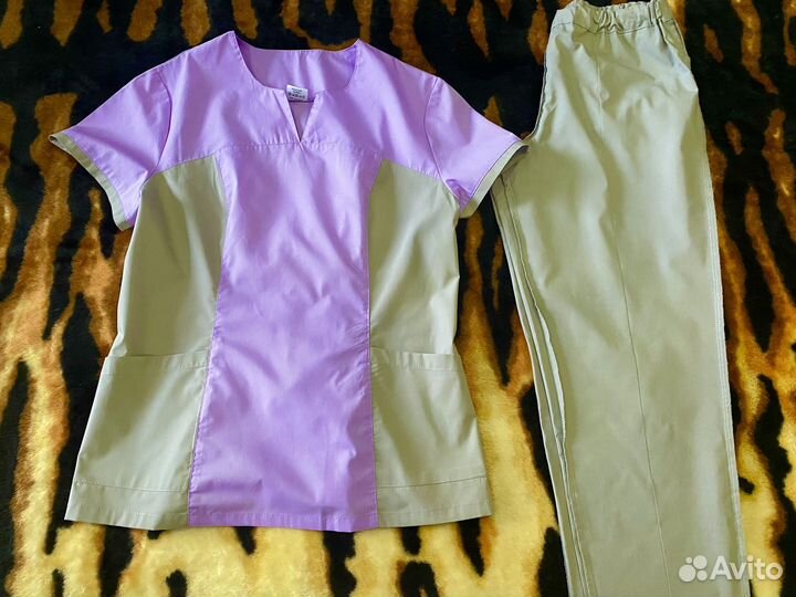 Медицинский костюм женский 48 50