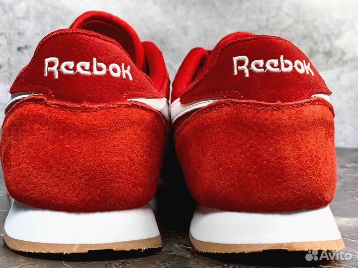 Кроссовки Reebok красные