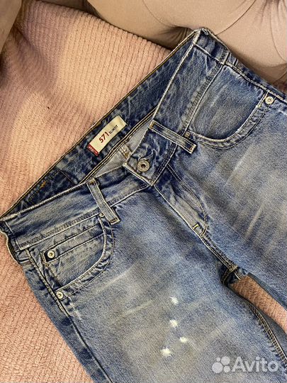 Джинсы levis и Guess