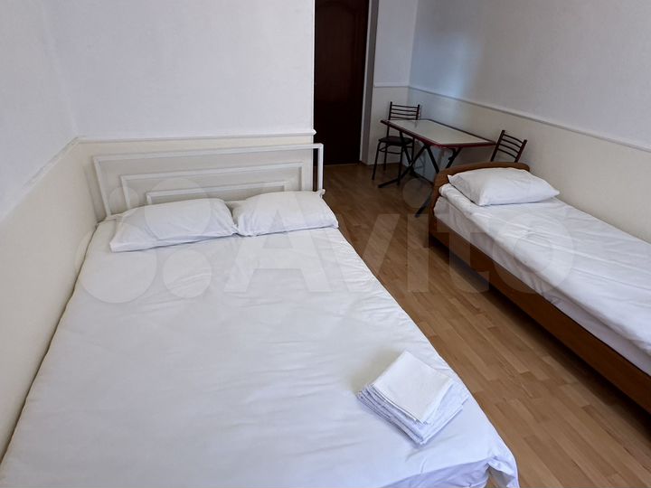 Комната 17 м² в 4-к., 1/4 эт.