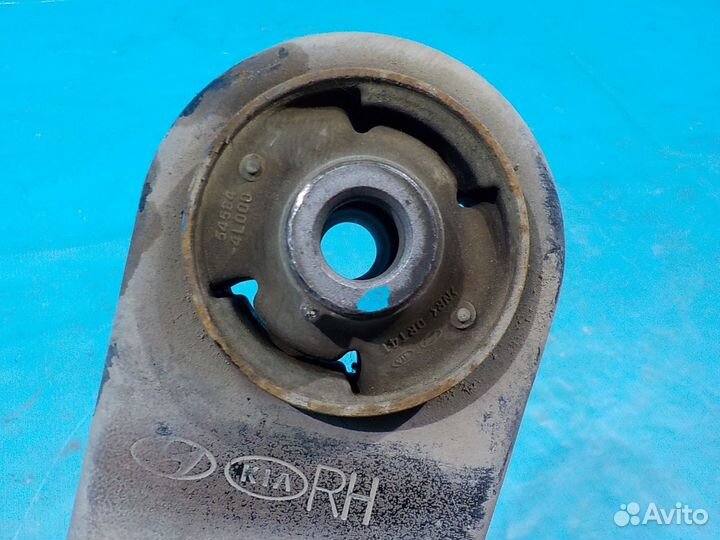 Рычаг передний правый Hyundai Solaris 2010-2017