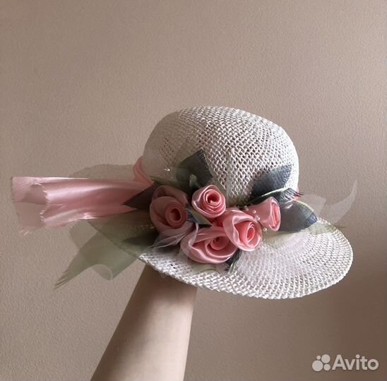 Шляпа женская летняя соломенная с декором