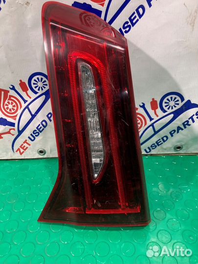 Фонарь крышки багажника правый Acura Mdx YD3 J35Y4
