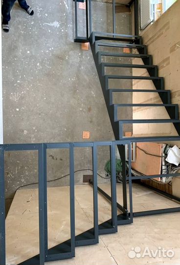 Лестница в коттедж