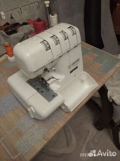 Швейная машина Jaguar