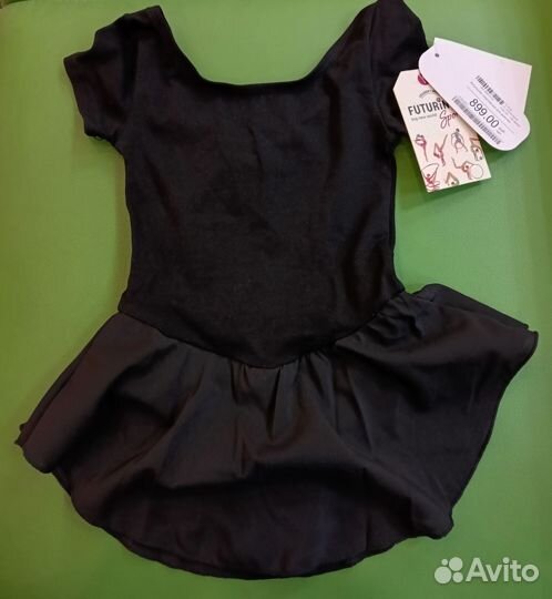 Новый гимнастический купальник чёрный с юбкой 98