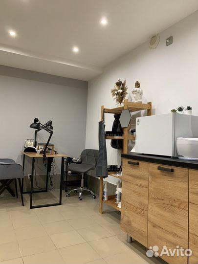 Аренда рабочего места мастера маникюра