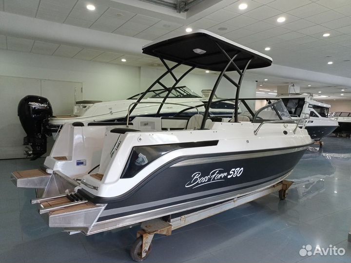 Прогулочный катер BossForr 580 HT Open