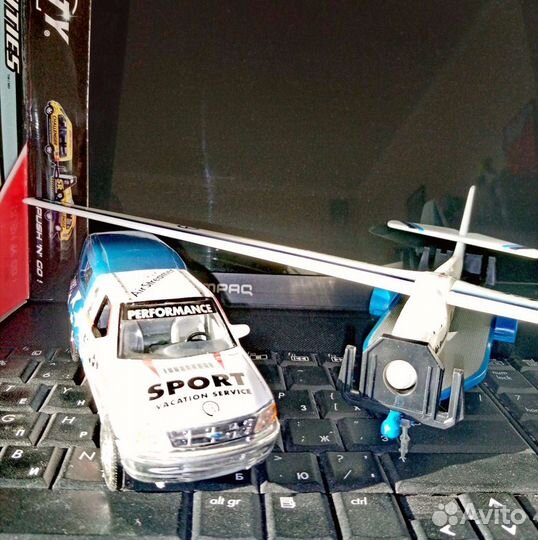 Игрушка модель+пилотируемый