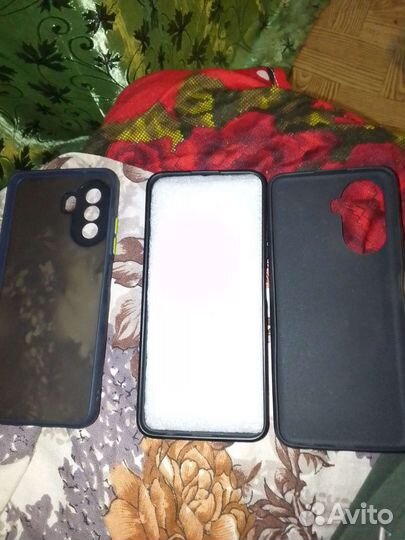 Чехлы на телефон