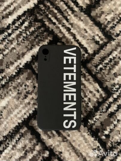 Чехол на iPhone xr Vetements