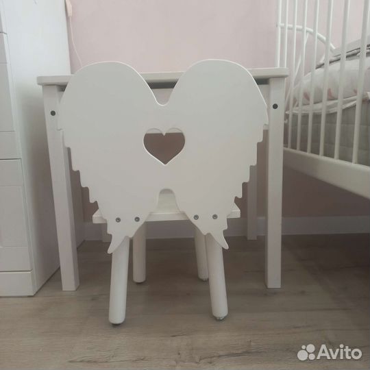 Столик IKEA и стульчик