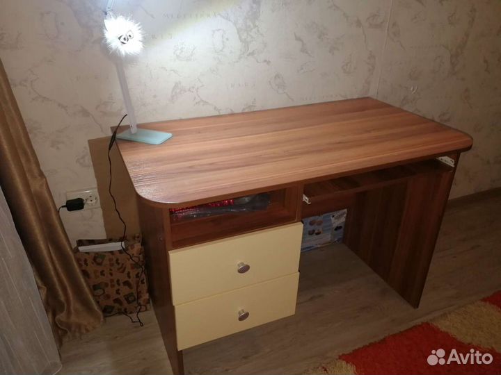 Стенка с кроватью с письменным столом