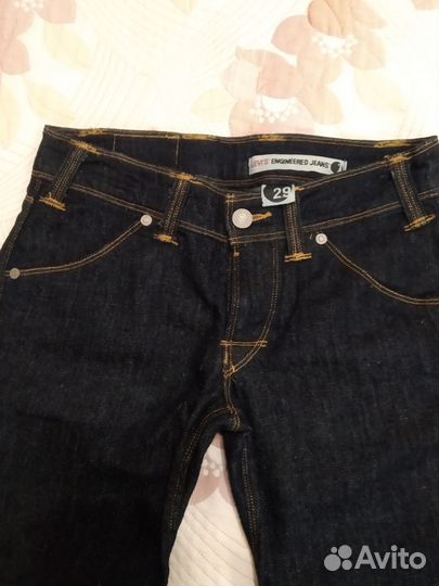 Женские джинсы levis 501 29размер