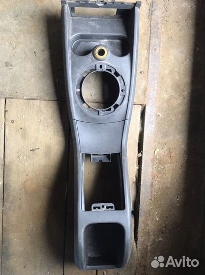 Консоль между сидений рено меган 2