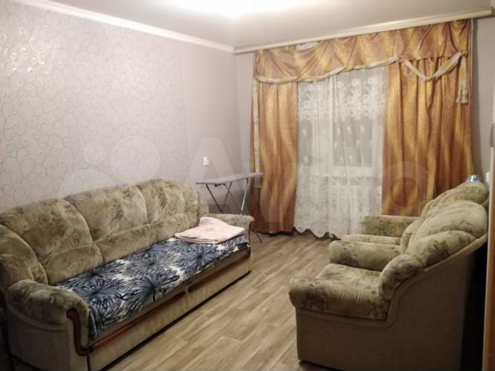 2-к. квартира, 54 м², 4/10 эт.