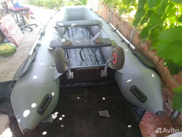 Лодка Hunter 330 A, мотор ns marine 5, аксессуары