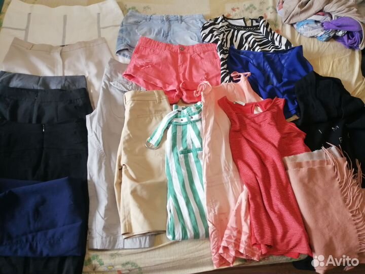 Три больших мешка одежды 40-58р