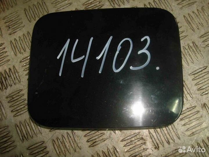 Крышка Nissan Elgrand E51 2002-2010