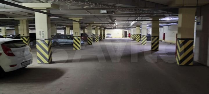Машиноместо, 16 м²