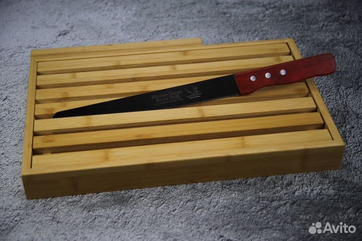 Доска для нарезки хлеба без крошек с ножом