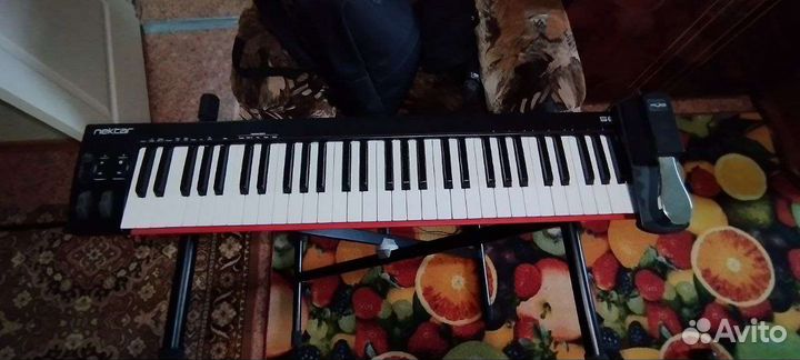 Midi клавиатура 61