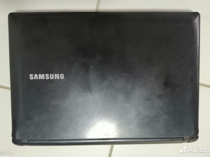 Нетбук Samsung NP-N145