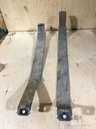 Крепления топливного бака Opel Astra H GTC