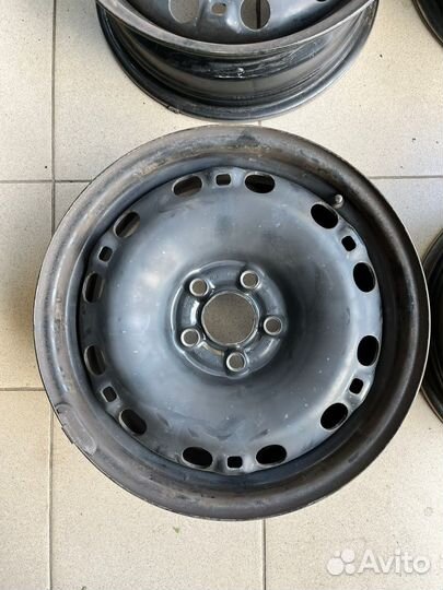 Комплект оригинальных дисков Skoda R15