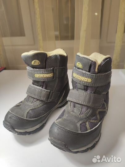 Продаю детские зимние ботинки Viking р.30
