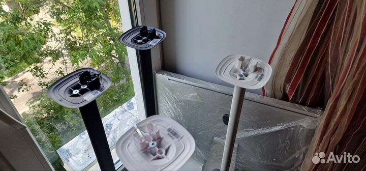 Стойки Sonos One/SL/Play1 белые и черные