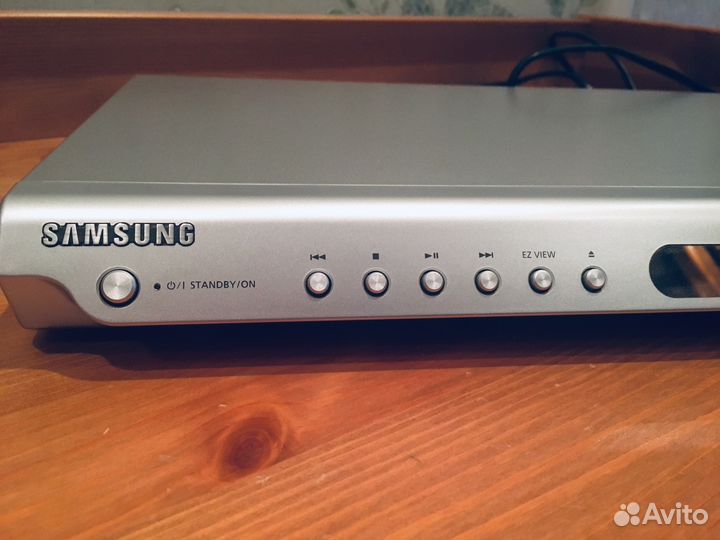 DVD-плеер Samsung DVD-P355 XEV