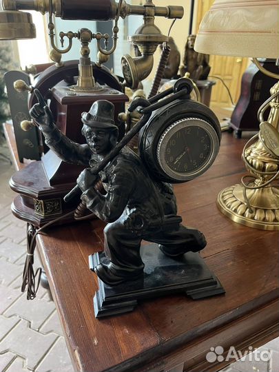 Настольные часы клоун 1966г