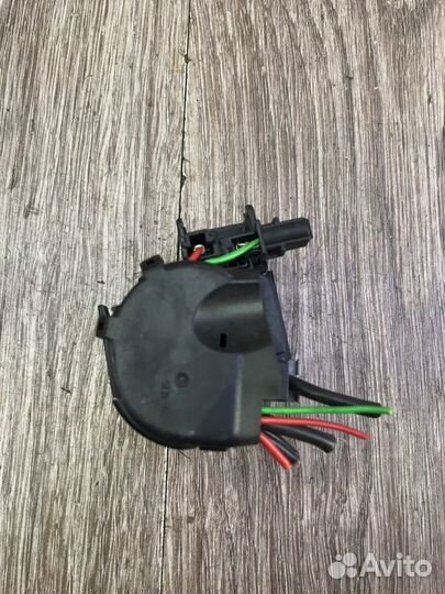 Контактная группа замка зажигания Opel Corsa C