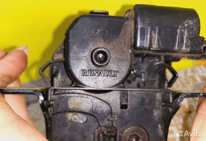 Замок крышки багажника Renault Duster 2 2021
