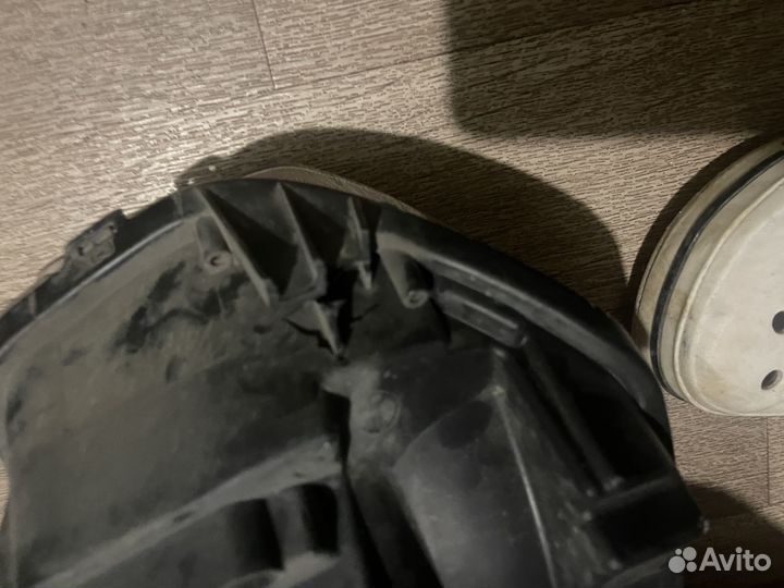 Пеедняя правая фара рено логан 2