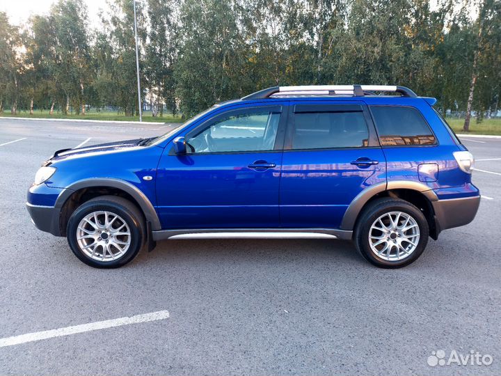Mitsubishi Outlander 2.4 AT, 2005, 216 342 км