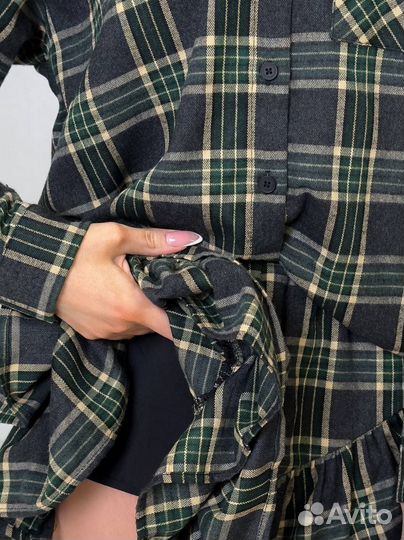 Костюм женский юбка и рубашка в клетку