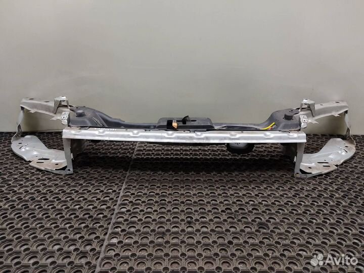 Передняя панель (телевизор) Volvo S40 2 рест. 2008