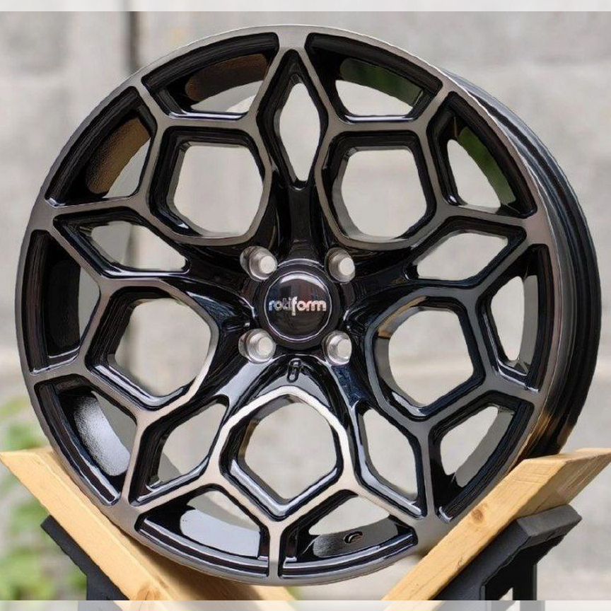 Литые диски Rotiform BTL 8.5×R17 4×98