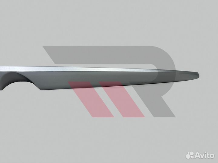 Спойлер Под стекло Lexus GX470 Серебро