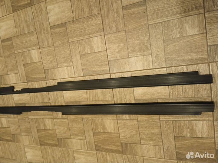 Накладки порогов внутри салона Audi 100, 200 C3