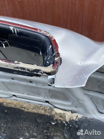 Капот с решеткой