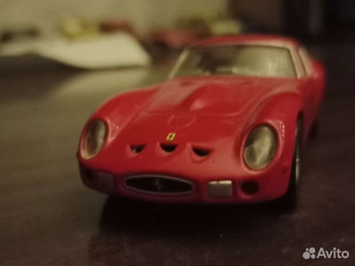 Машинки 1:43 20штуки металл и одна из них 1:64