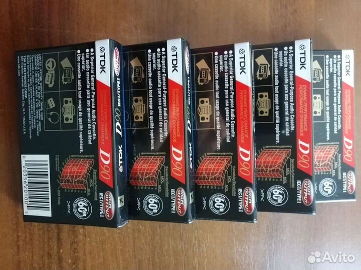 Аудиокассеты новые запечатанные TDK-D90